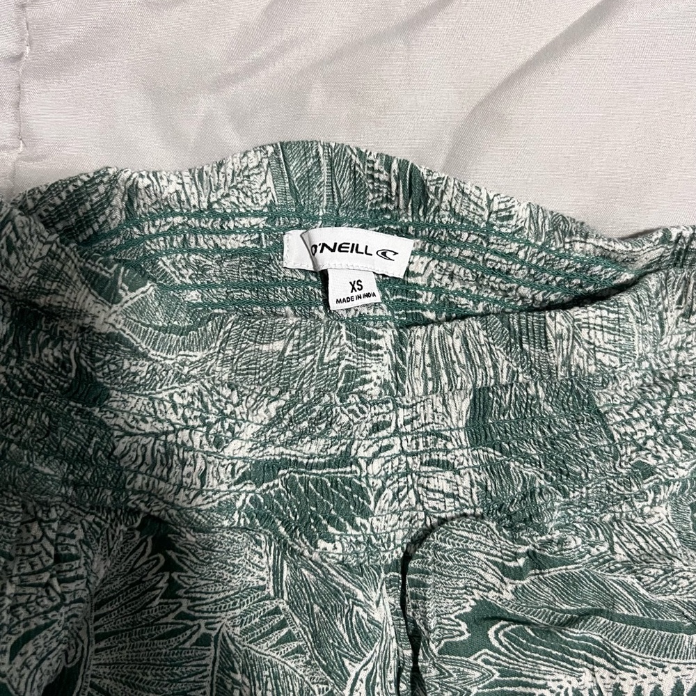 O'Neill Green and White Abstract-Print pants